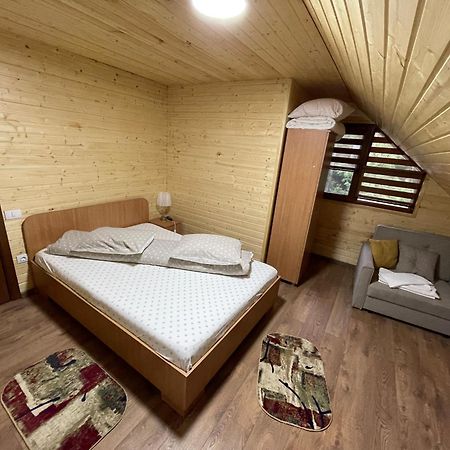 Camping Dragoske Ciofrîngeni Exteriér fotografie