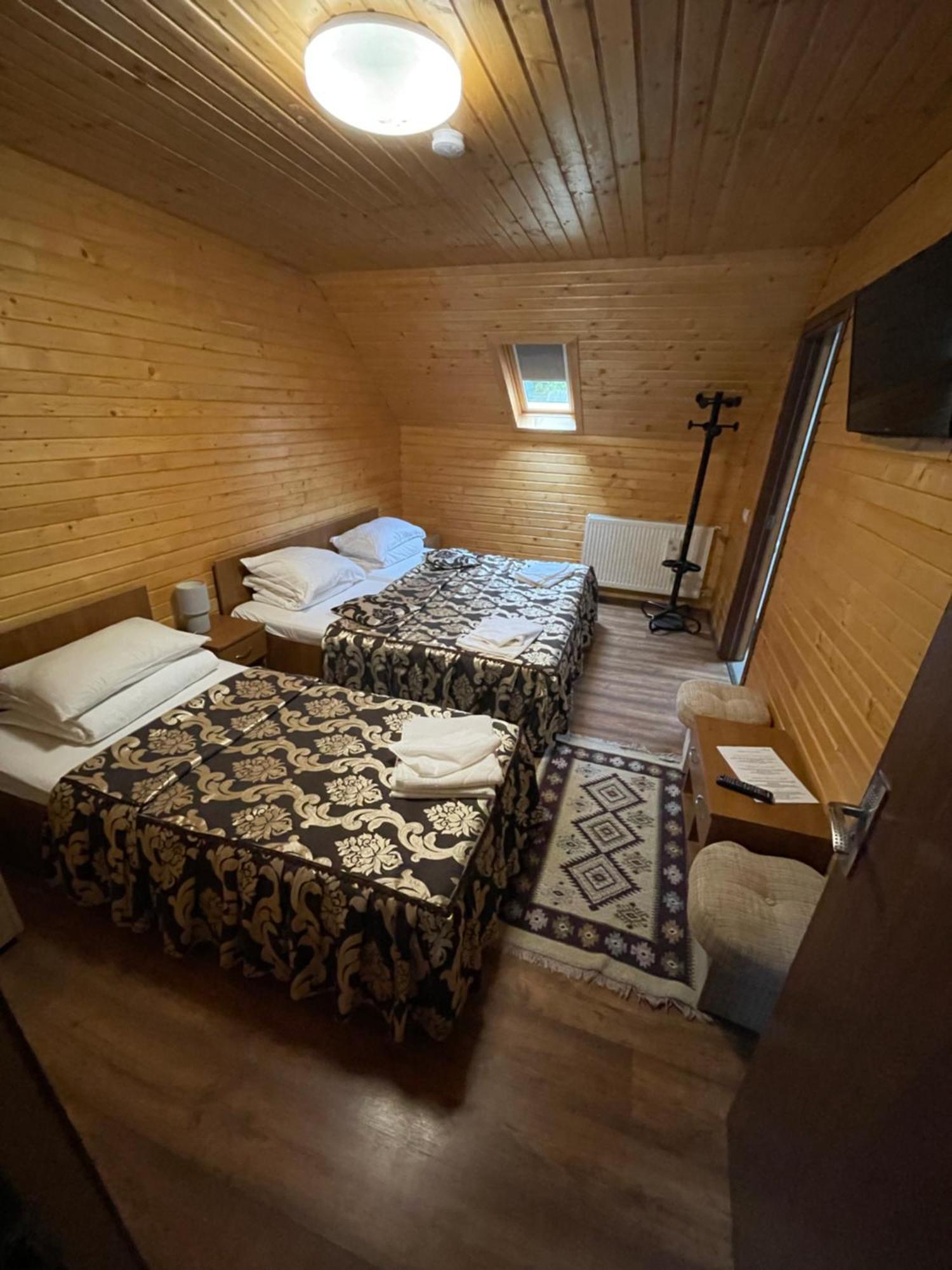 Camping Dragoske Ciofrîngeni Exteriér fotografie